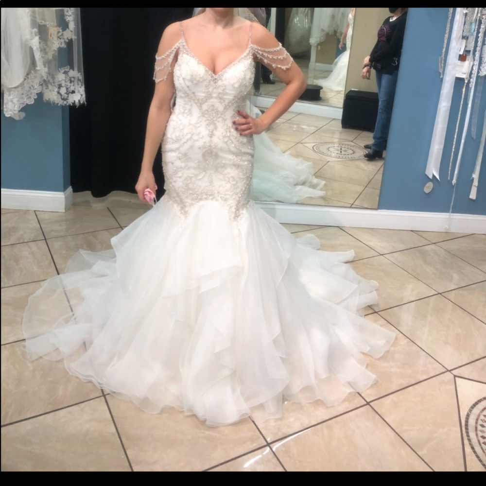 Wedding dress